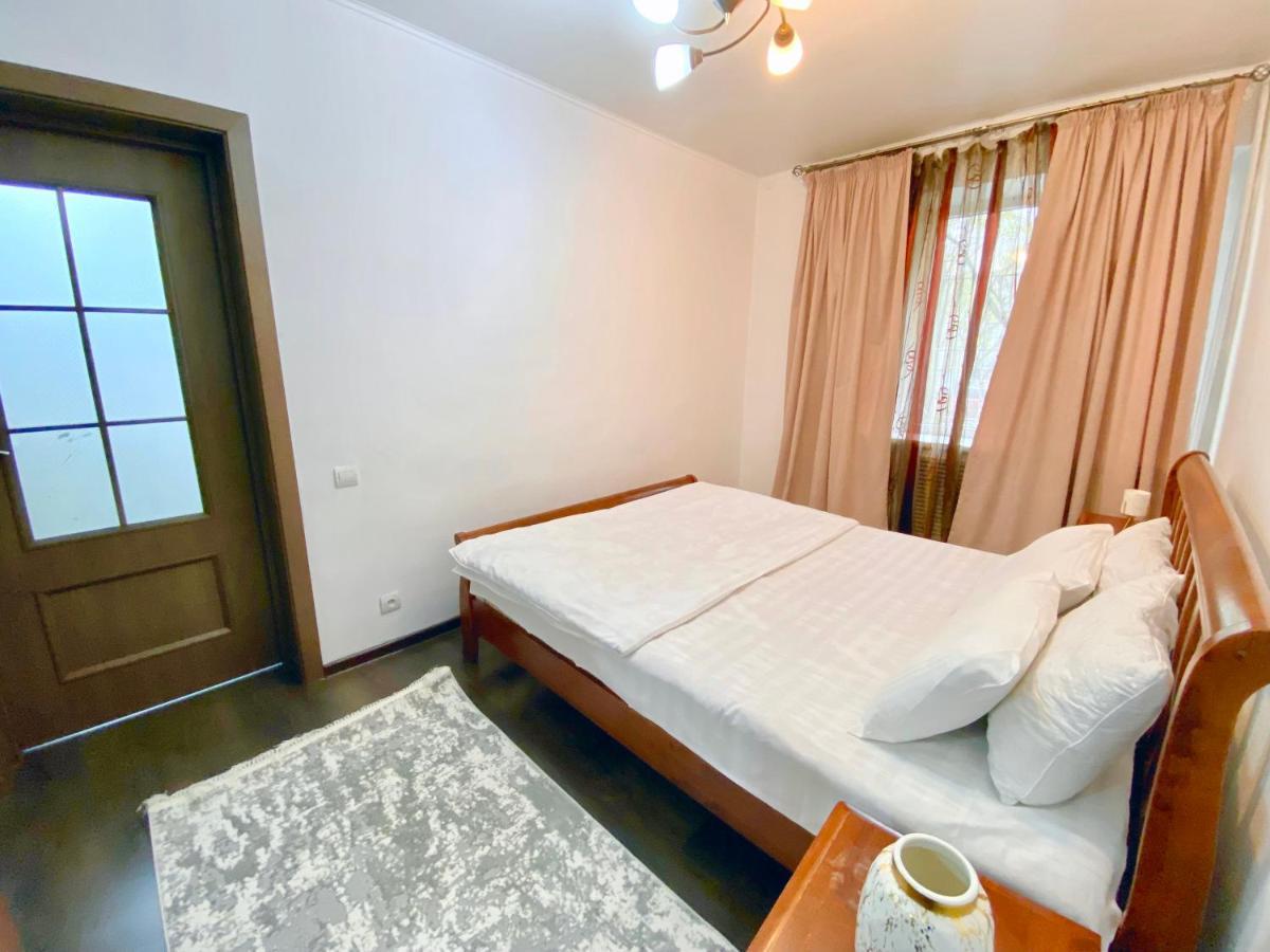 Comfortable Apartment, Samal 2 Almatý Exterior foto